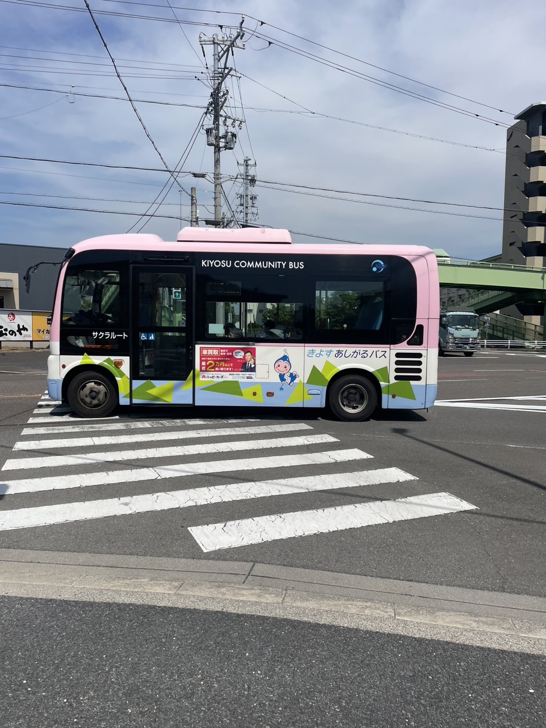 清須コミュニティバス（KIYOSU COMMUNITY BUS）の側面